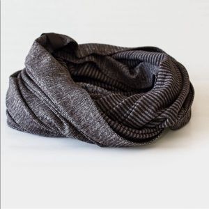 SOLD Lululemon Vinyasa Scarf